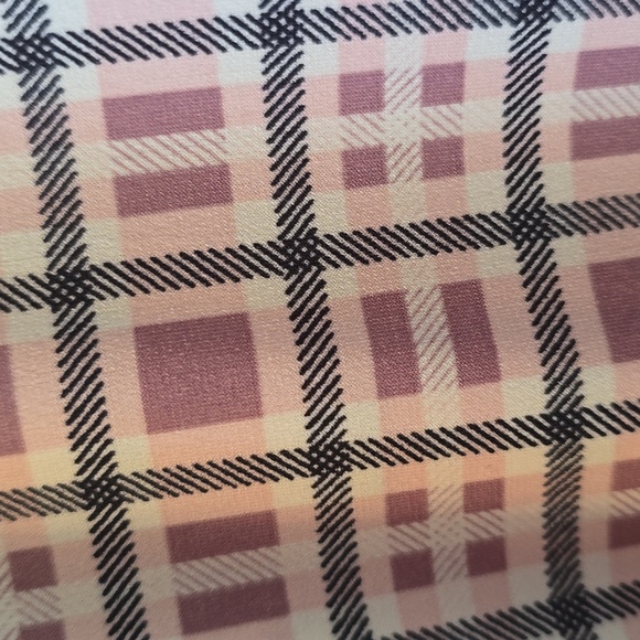 LIZ CLAIBORNE WOMEN'S ROSE AND PURPLE PLAID PULLOVER TOP SIZE LARGE - Picture 4 of 15